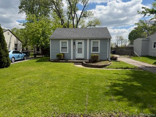 8902 Thorpe St, Livonia, MI, 48150-4131 | Card Image