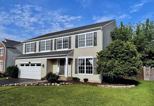 34165 N Goldenrod Rd, Round Lake, IL, 60073-5201 | Card Image