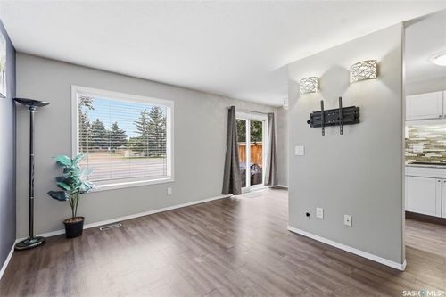 8-103 Berini Dr, Saskatoon, SK, S7N4N2 | Card Image