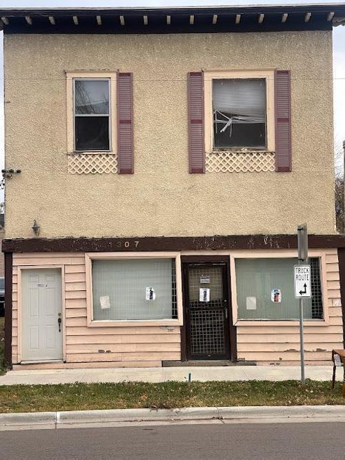 1307 44th Ave N, Minneapolis, MN, 55412-1341 | Card Image
