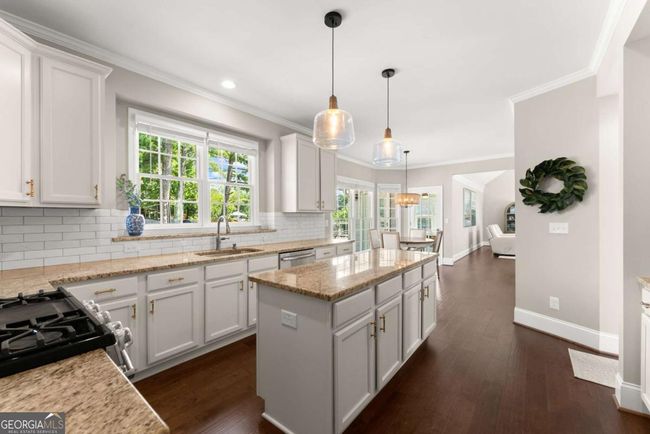 7210 Devonhall Way, House other with 4 bedrooms, 4 bathrooms and 2 parking in Johns Creek GA | Image 11