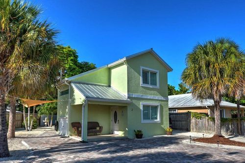 2 Bonefish Ave, Key Largo, FL, 33037-4710 | Card Image