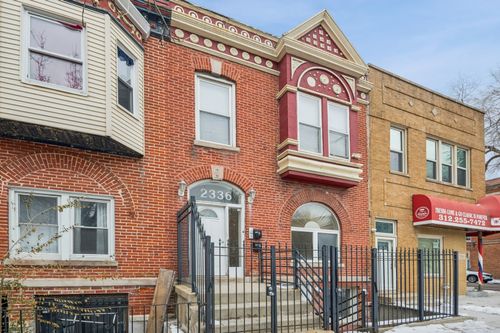 2336 W Taylor St, Chicago, IL, 60612-4245 | Card Image