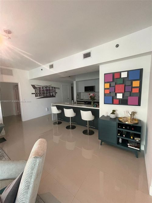 apt-1210-950 Brickell Bay Dr, Miami, FL, 33131-3948 | Card Image