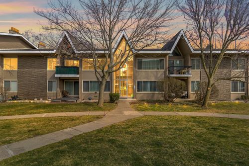 78-2015 Klingensmith Road, Bloomfield Charter Township, MI, 48302 | Card Image