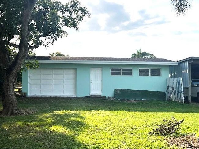 1531 Bacom Point Rd, House other with 3 bedrooms, 3 bathrooms and null parking in Pahokee FL | Image 5