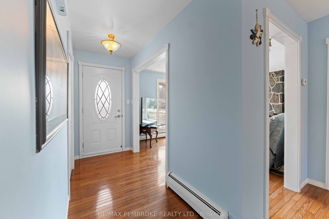 470 Forest Lea Rd, House other with 4 bedrooms, 2 bathrooms and 4 parking in Pembroke ON | Image 20