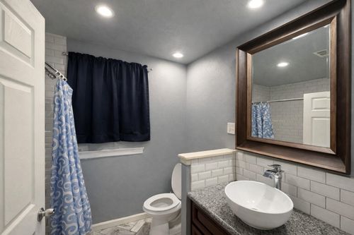 2701 Timber Dr, Dickinson, TX, 77539-4678 | Card Image