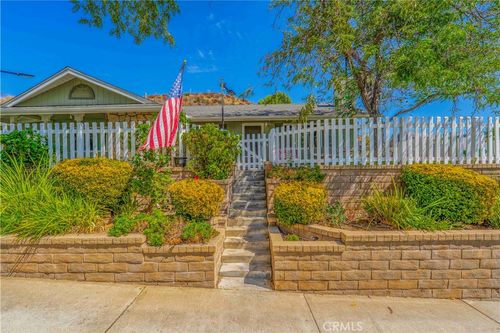 28236 Hot Springs Ave, Canyon Country, CA, 91351-1142 | Card Image