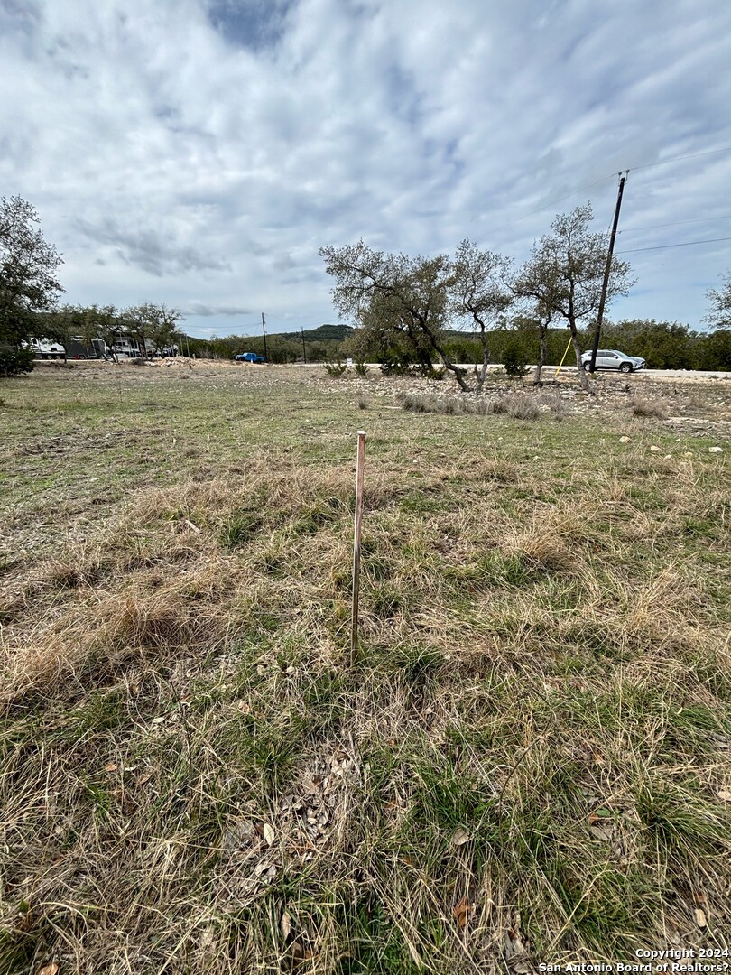Land in Bandera 5