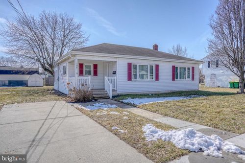 108 E Cochran St, MIDDLETOWN, DE, 19709-1412 | Card Image