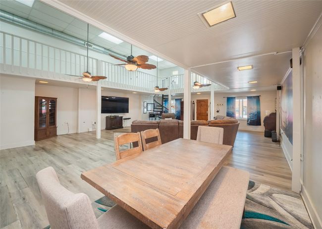 5 W Mesquite Ave, House other with 2 bedrooms, 2 bathrooms and null parking in Rogers TX | Image 8