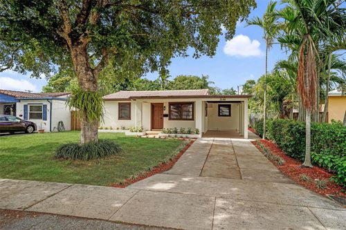 2446 Adams St, Hollywood, FL, 33020-5323 | Card Image