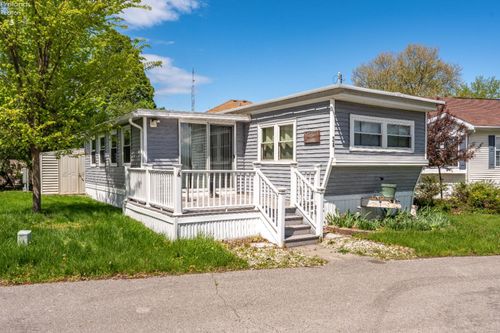 24-2175 Ne Catawba Rd, Port Clinton, OH, 43452-3542 | Card Image
