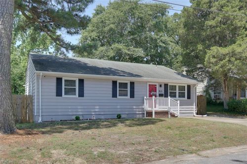 815 Pine Harbor Dr, Norfolk, VA, 23502-4222 | Card Image