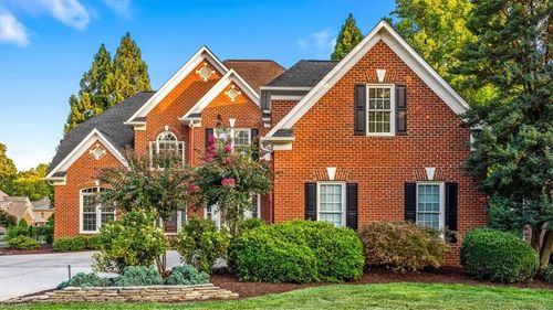 1901 Rosevilla Ln, Greensboro, NC, 27455-0838 | Card Image
