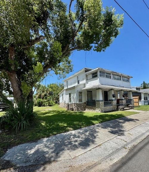 613 Downing St, New Smyrna Beach, FL, 32168-6912 | Card Image