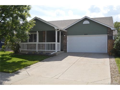 825 Kaitlyn Cir, Loveland, CO, 80537-8085 | Card Image
