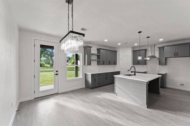 252 Davis Bend Rd, House other with 5 bedrooms, 3 bathrooms and 2 parking in Alvin TX | Image 9