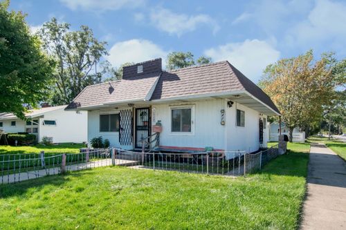 2301 Jarman St, Muskegon Heights, MI, 49444-1655 | Card Image