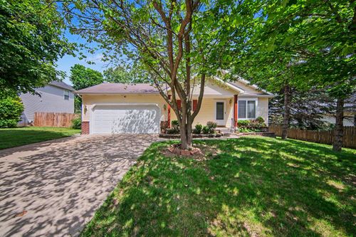 103 Ridgeview Ct, Grass Lake, MI, 49240-9679 | Card Image