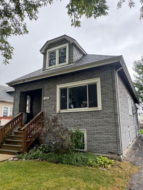 3915 Clarence Ave, Stickney, IL, 60402-4110 | Card Image