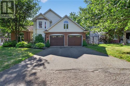 20 White Oak Terr, Moncton, NB, E1G2A7 | Card Image