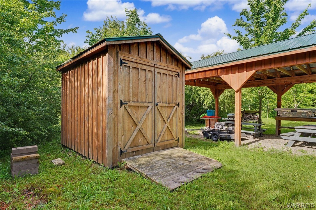 Land in New Hudson 5