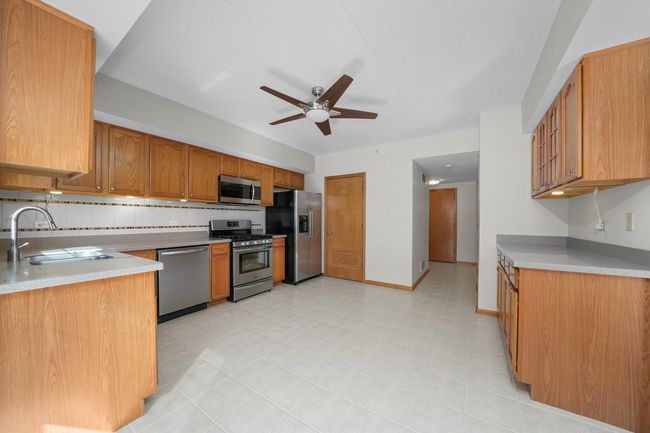 UNIT-2SW - 7767 Bristol Park Dr, Home with 2 bedrooms, 2 bathrooms and 1 parking in Tinley Park IL | Image 9