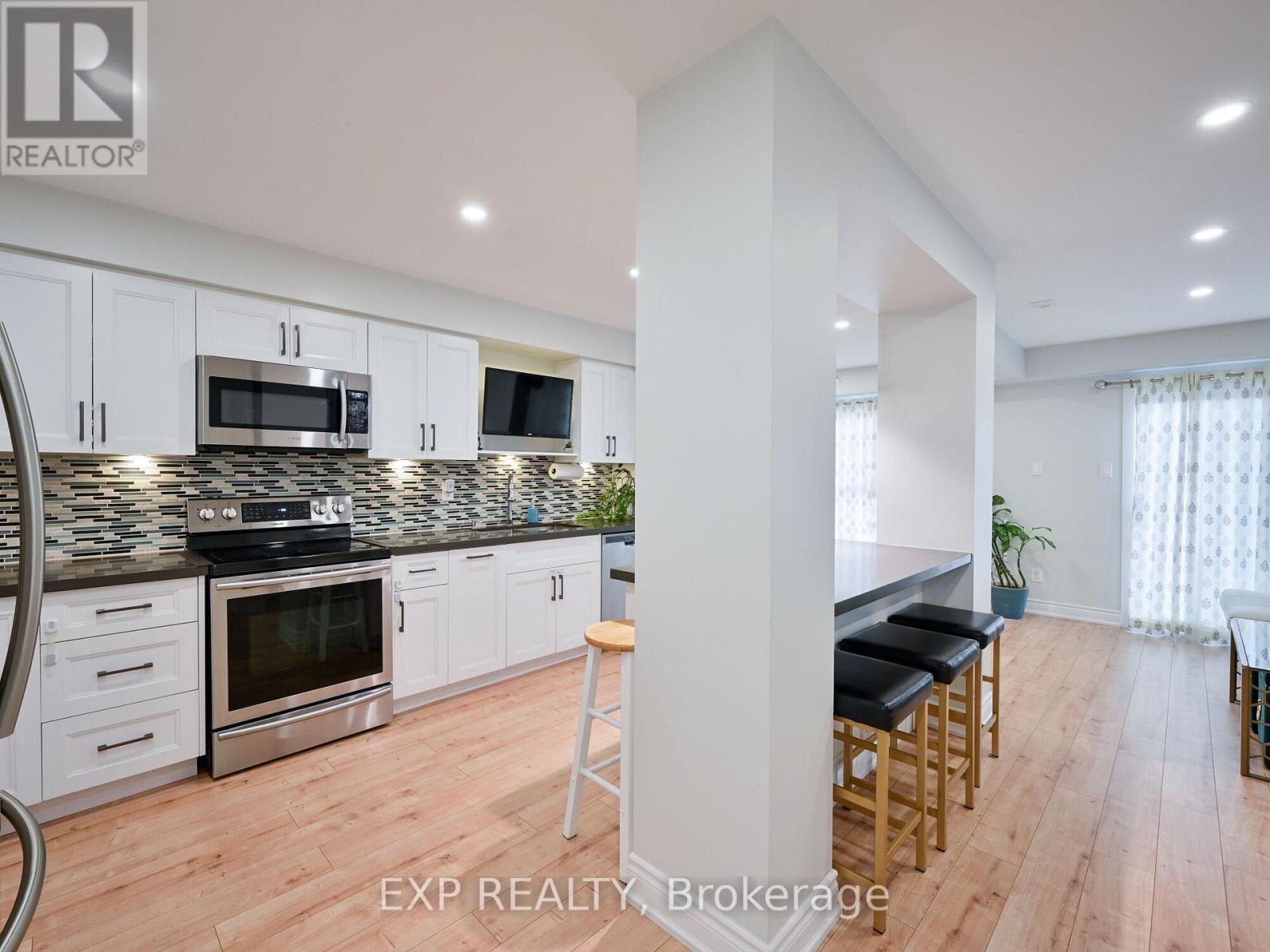 Residential Lease in Mississauga (Erin Mills)