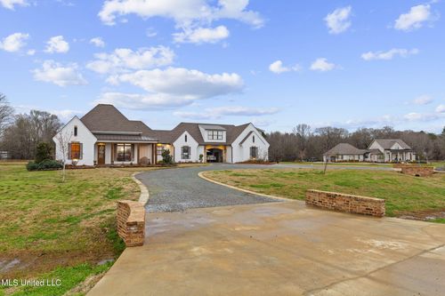 408 Calvary Xing, Brandon, MS, 39047-1805 | Card Image