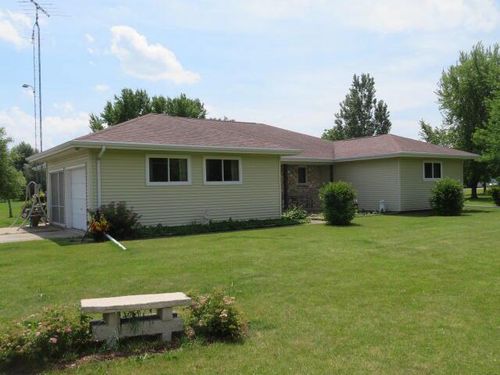 W6984 Fox Drive, Fond Du Lac, WI, 54937 | Card Image