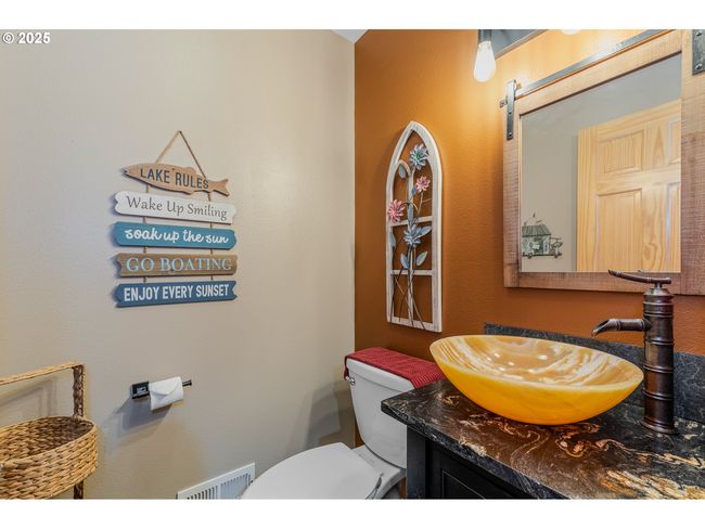 10256 Ridge View Ter, House other with 4 bedrooms, 3 bathrooms and null parking in Birkenfeld OR | Image 20