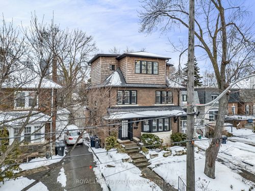 453 Oriole Pky, Toronto, ON, M5P2H7 | Card Image