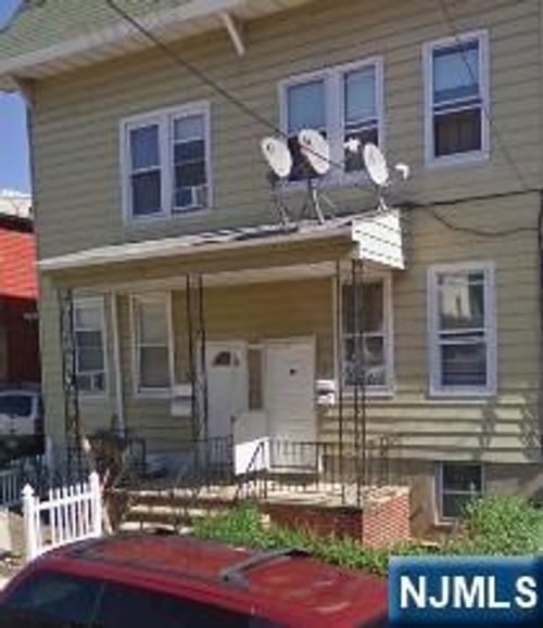 98-100 Windsor St, Kearny, NJ, 07032 | Card Image