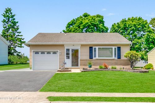 32 Carlisle Rd, Toms River, NJ, 08757-4722 | Card Image