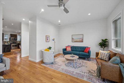 apt-e-2555 Carpenter St, PHILADELPHIA, PA, 19146-2338 | Card Image