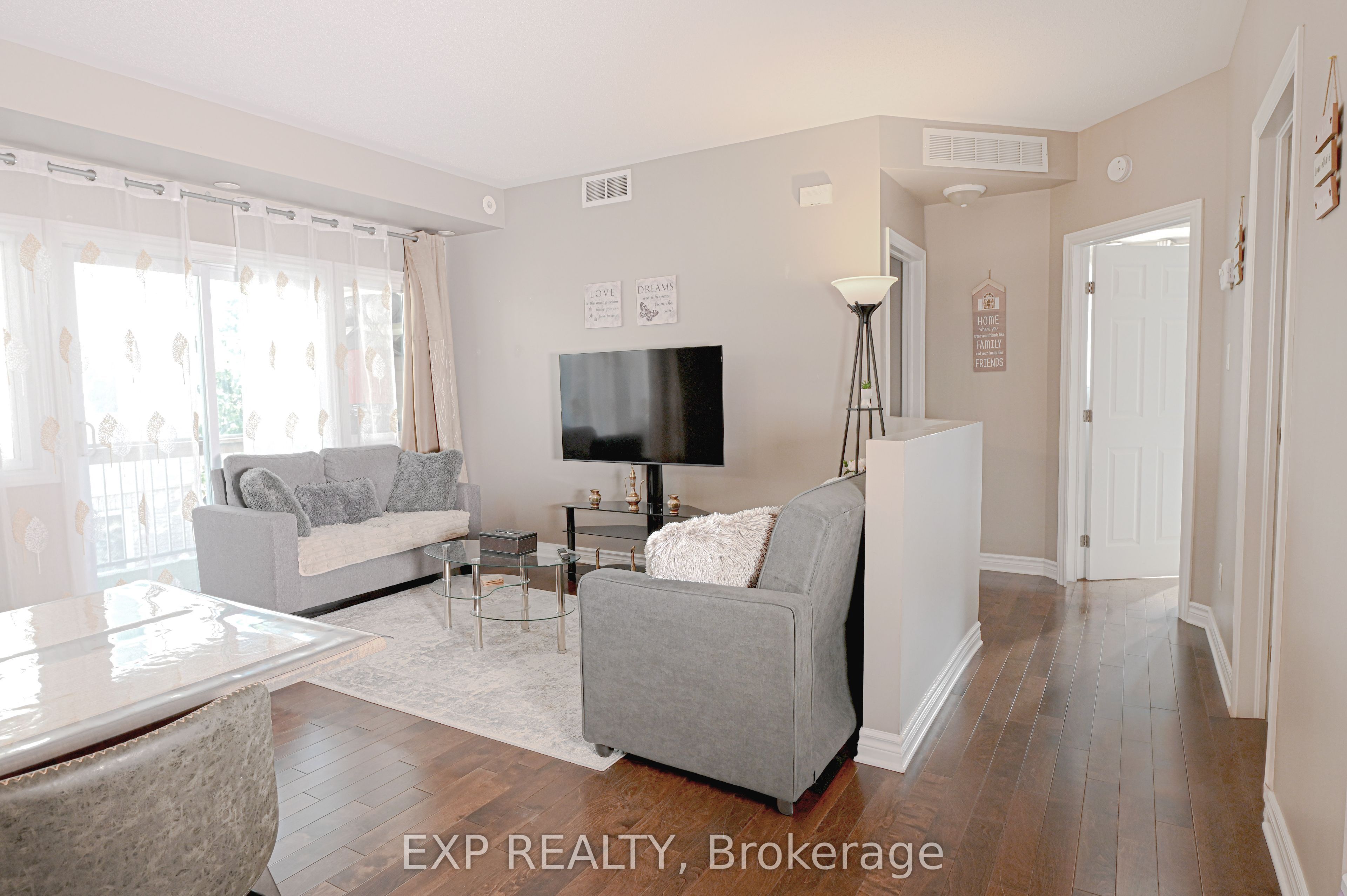 Residential in Stittsville - Munster - Richmond 4