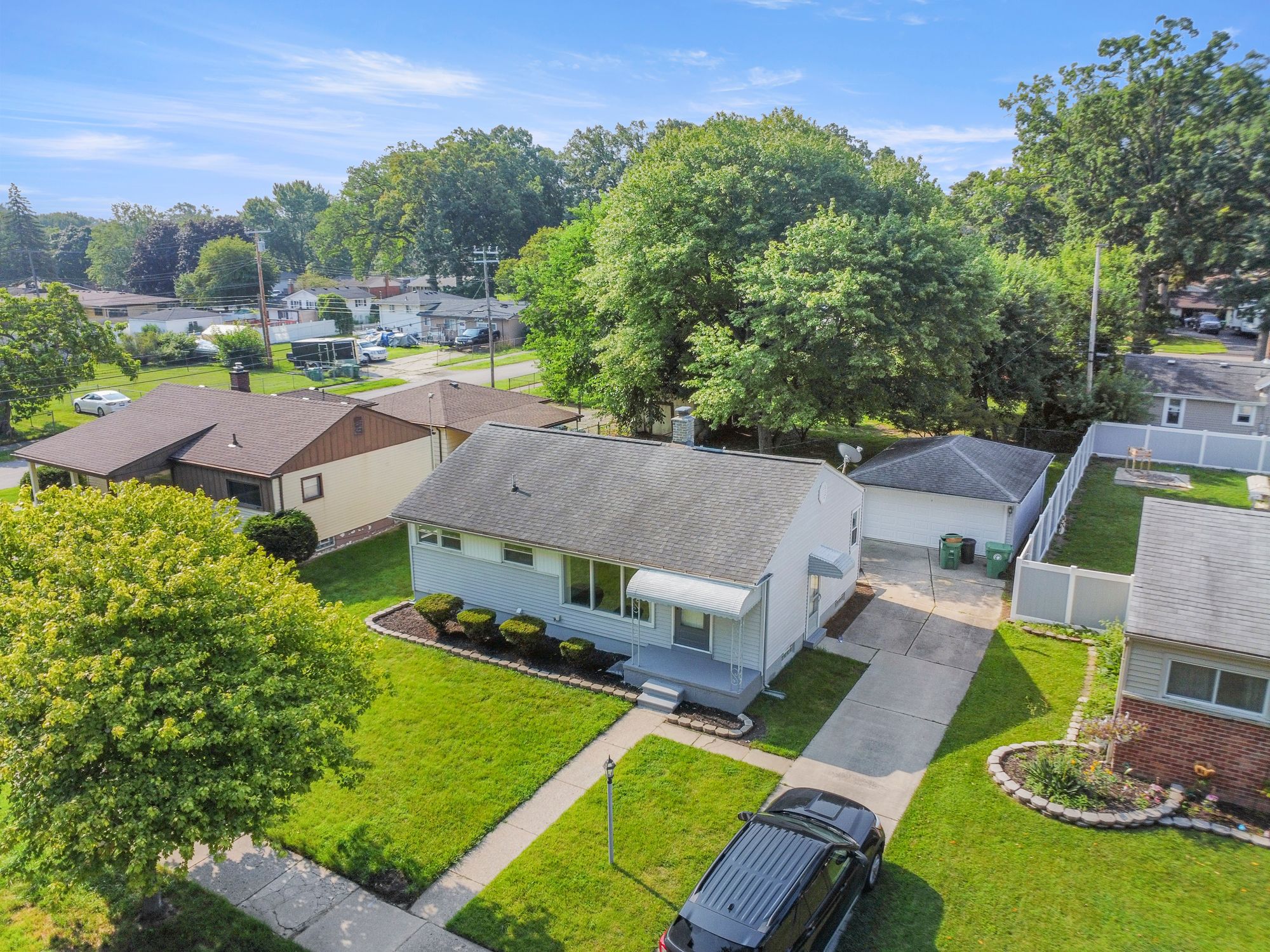 John Hauk St, Garden City, MI 48135
