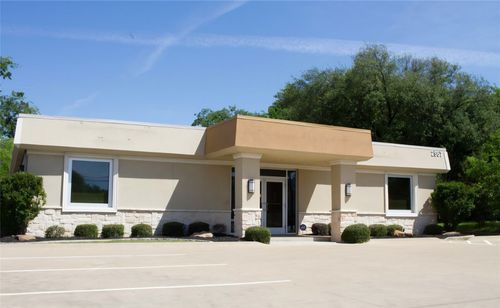2567 Valley View Ln, Farmers Branch, TX, 75234-6189 | Card Image