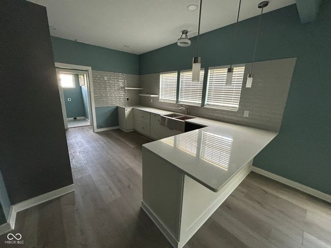 KITCHEN | Image 7