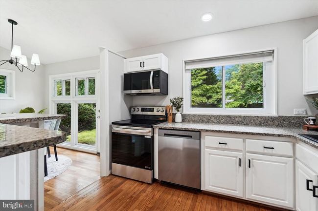 10831 Woodland Dr, House other with 3 bedrooms, 2 bathrooms and null parking in FAIRFAX VA | Image 9
