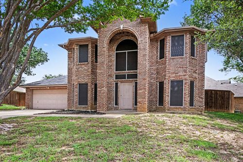 7654 Moss Ct, North Richland Hills, TX, 76182-7052 | Card Image