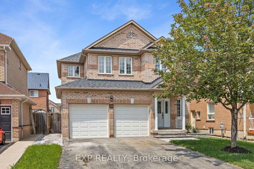 19 Masters Green Cres, Brampton, ON, L7A3K3 | Card Image