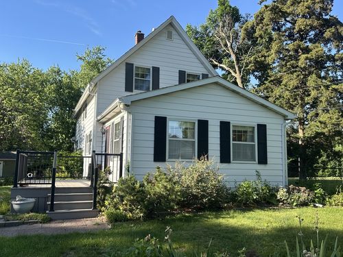 1615 W 15th St, Davenport, IA, 52804-4011 | Card Image