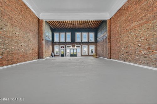 25 W Front St, Keyport, NJ, 07735-1209 | Card Image