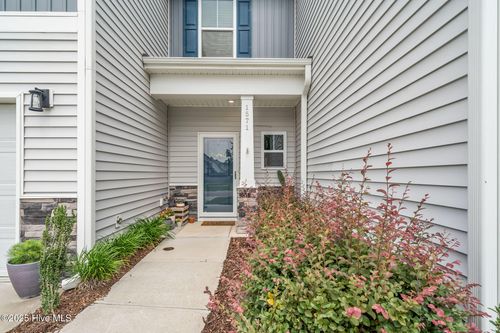 1571 Grey Cliff Run, Wilmington, NC, 28405-2493 | Card Image