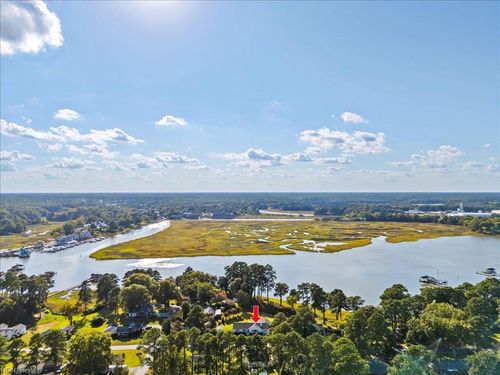 303 Red Point Dr, Smithfield, VA, 23430-1441 | Card Image