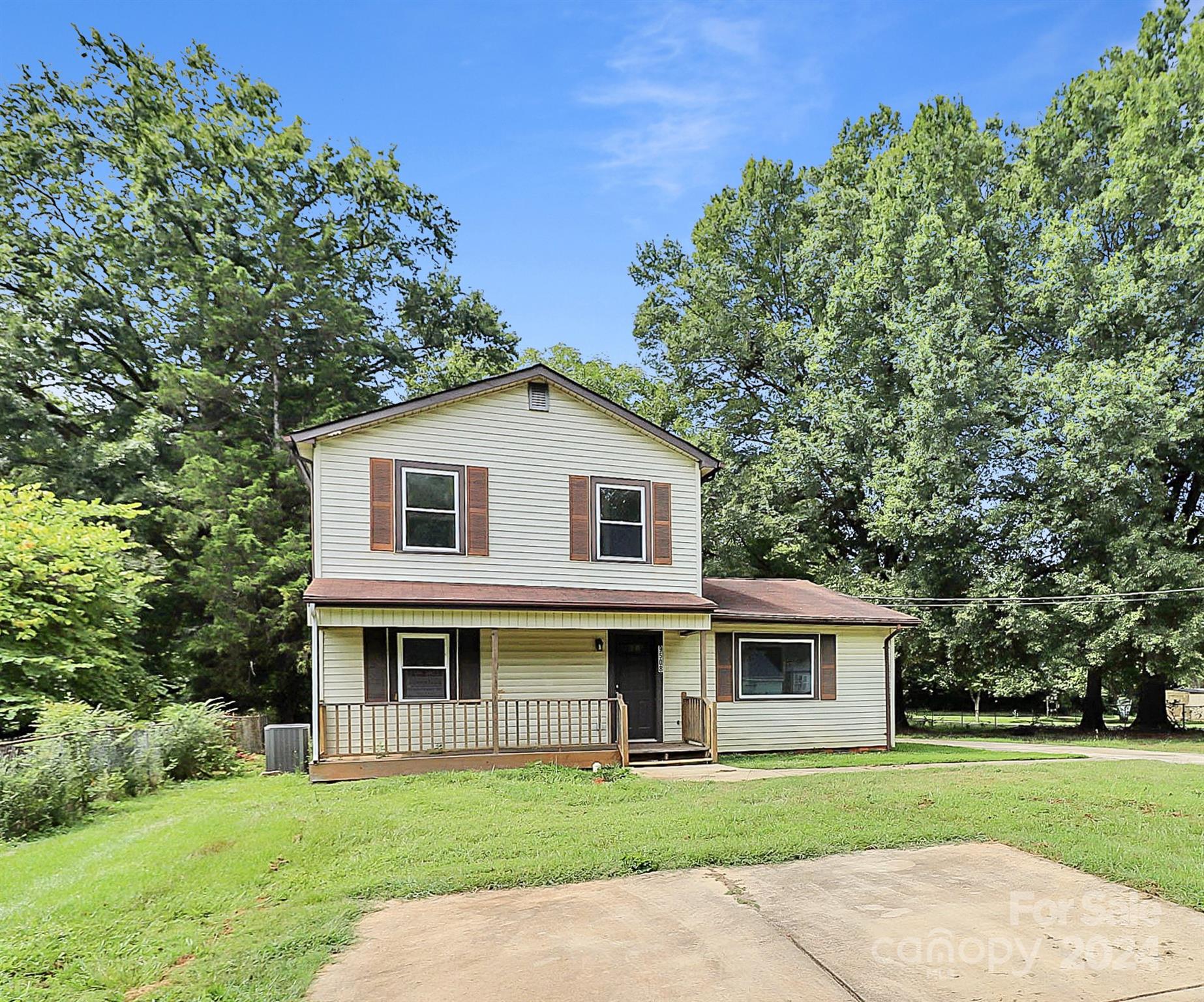 Misenheimer Rd, Charlotte, NC 28215