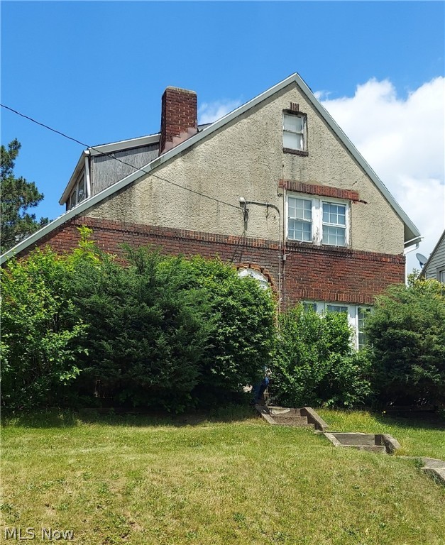 Hampton Rd, Akron, OH 44305